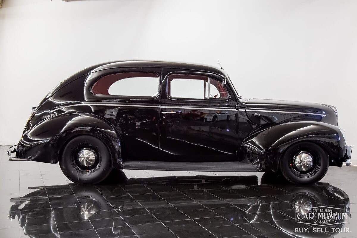 Ford-Standard-Tudor-1940-Sedan-7