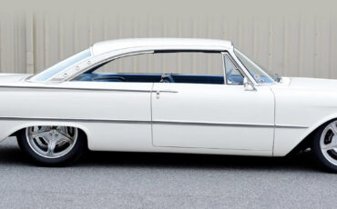 Ford-Starliner-1961-Coupe-6