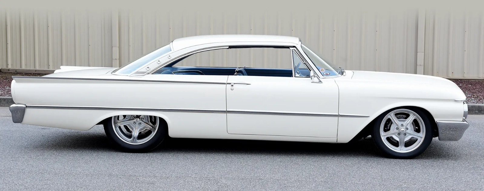 Ford-Starliner-1961-Coupe-6