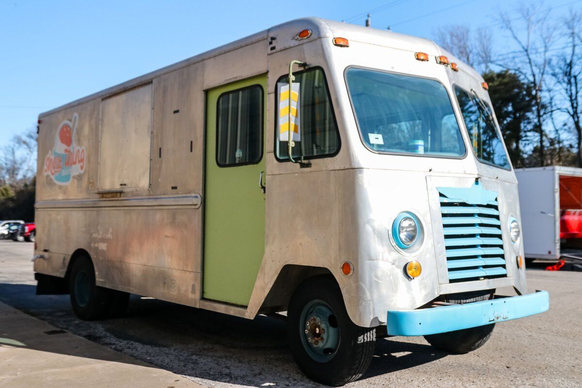 Ford-Step-Van-1970-Van-5