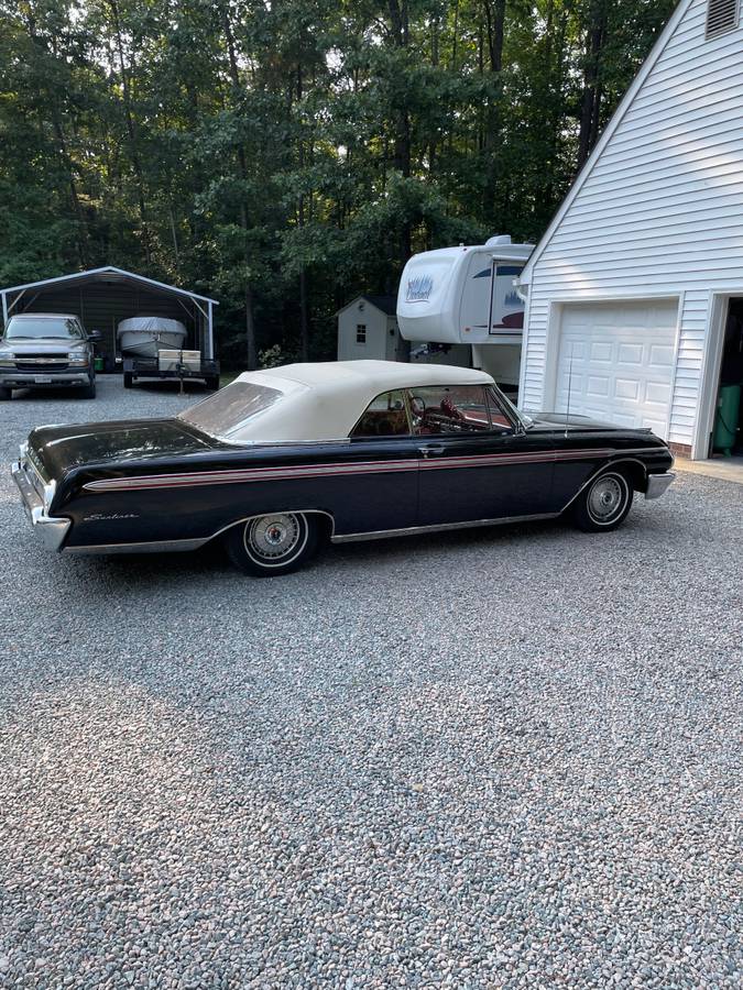 Ford-Sunliner-convertible-1962-black