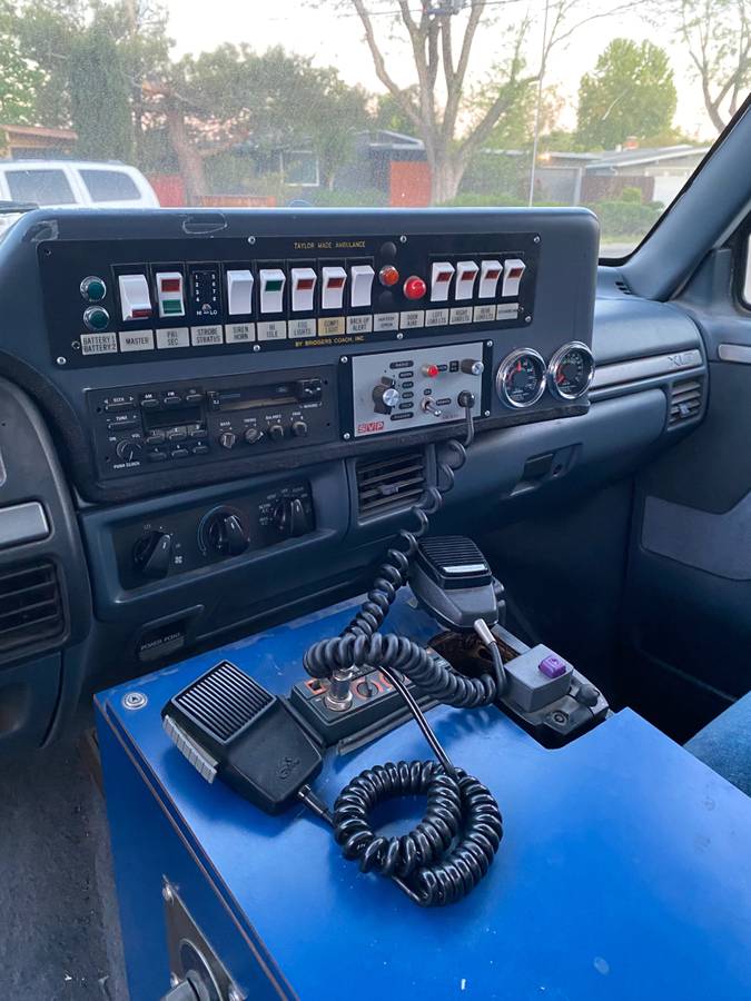 Ford-Super-duty-diesel-1993-white-14