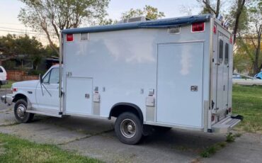 Ford-Super-duty-diesel-1993-white-3