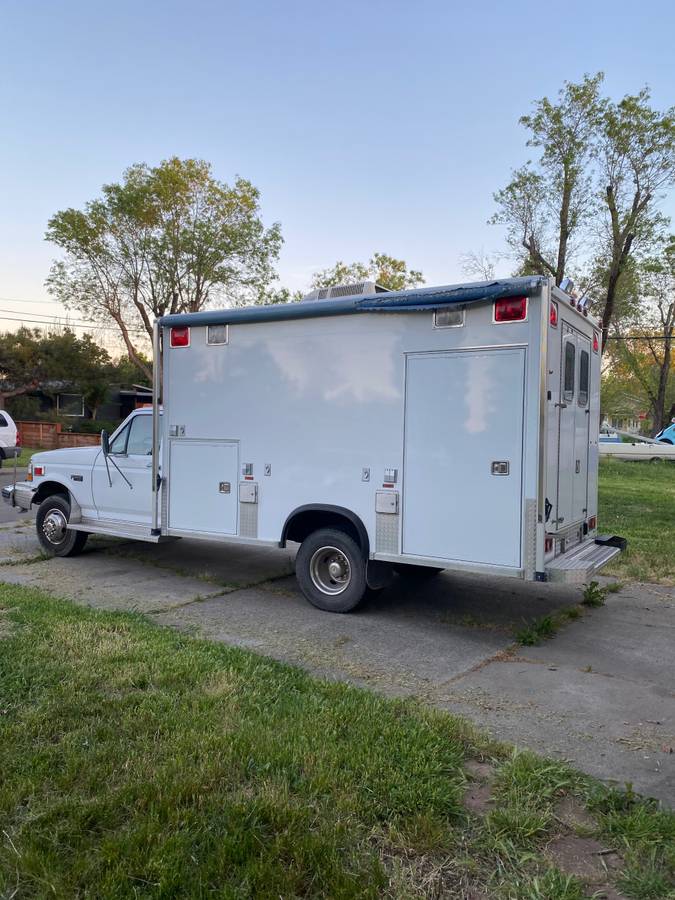 Ford-Super-duty-diesel-1993-white-3