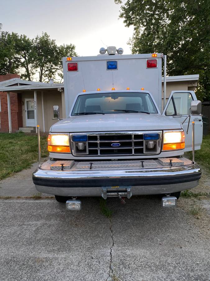 Ford-Super-duty-diesel-1993-white