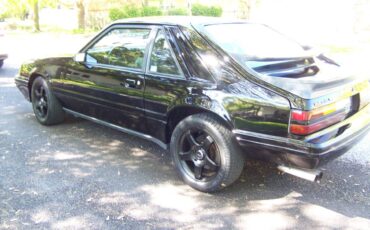 Ford-Svo-mustang-1985-black-1