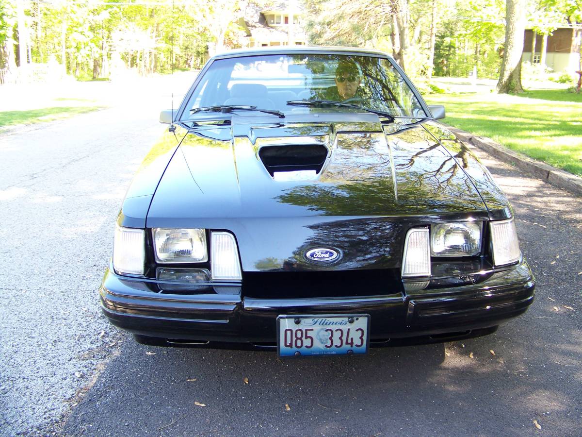 Ford-Svo-mustang-1985-black-2