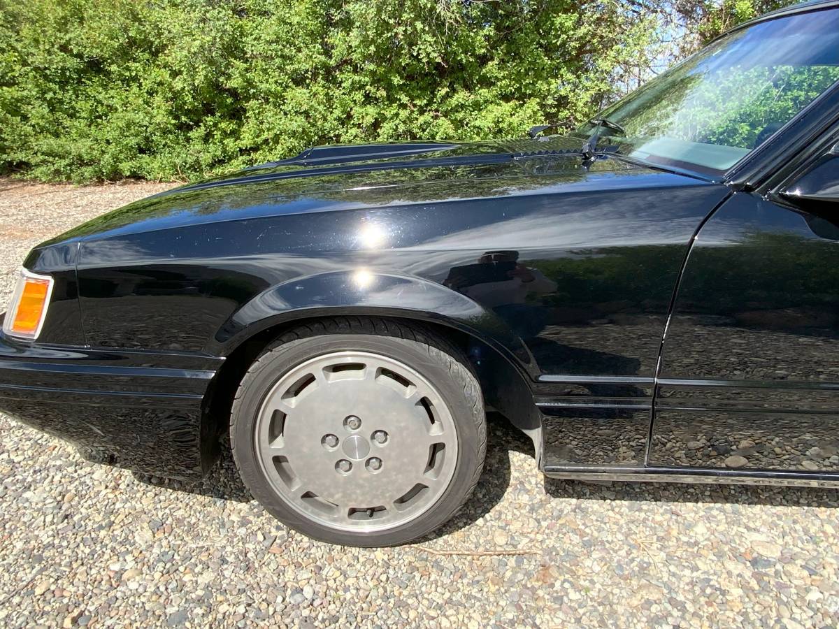 Ford-Svo-mustang-1986-black-5
