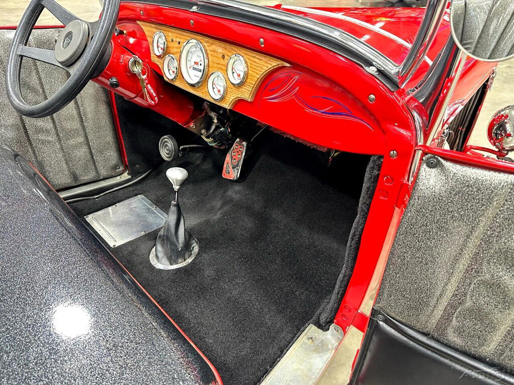 Ford-T-Bucket-Roadster-1932-Other-21