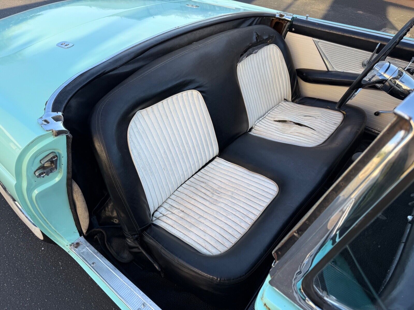 Ford-Thunderbird-1955-Convertible-10