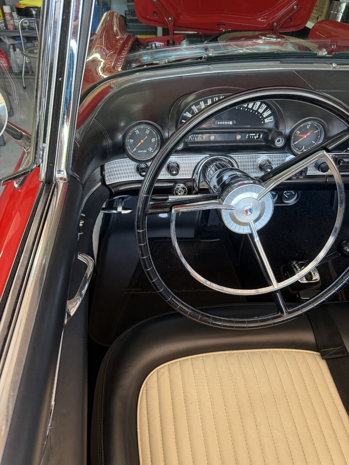Ford-Thunderbird-1955-Convertible-37
