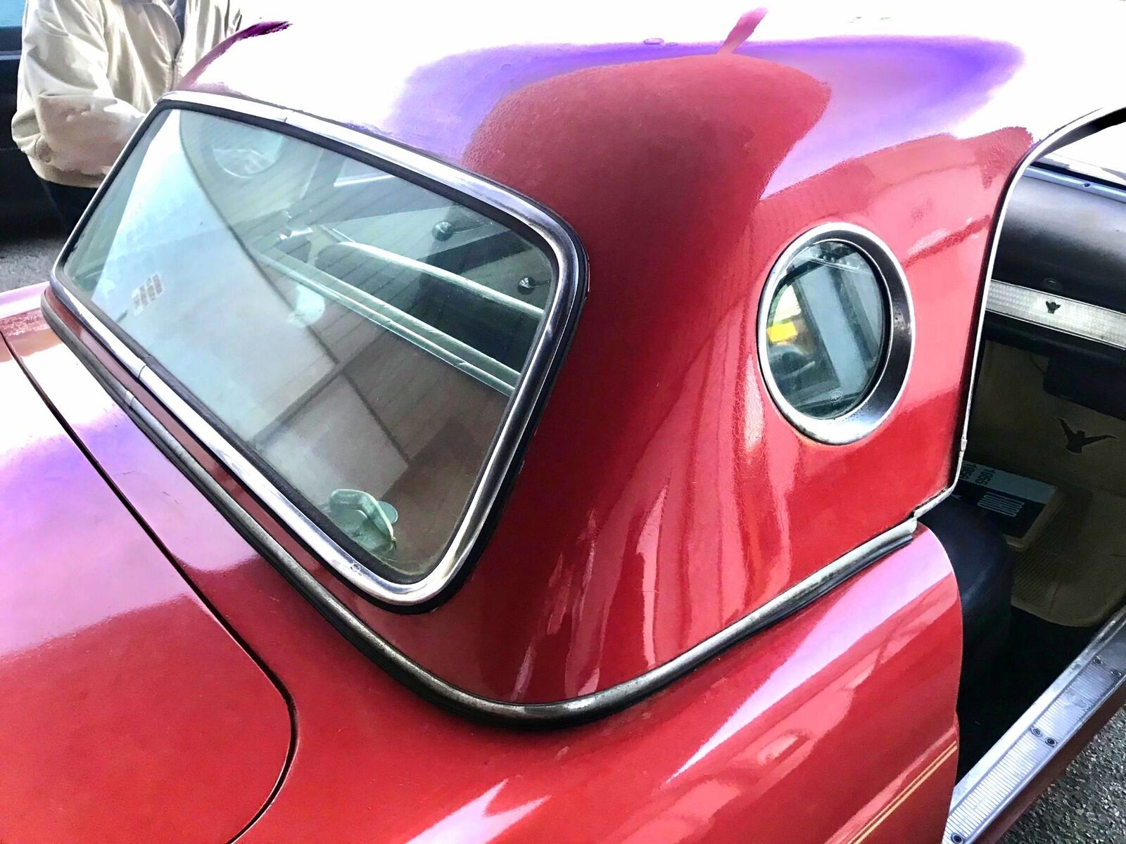 Ford-Thunderbird-1956-Both-Tops-2