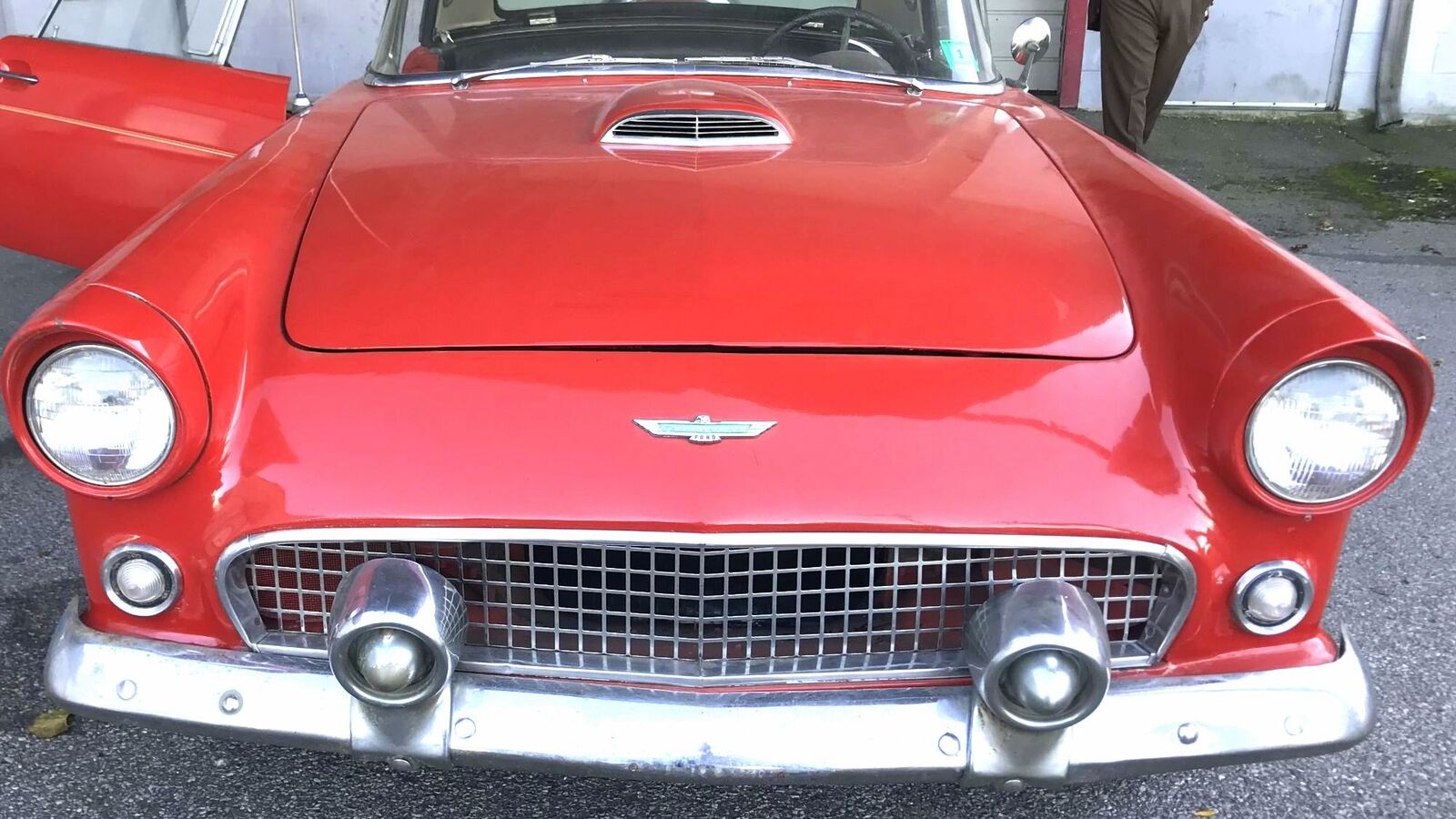 Ford-Thunderbird-1956-Both-Tops-4