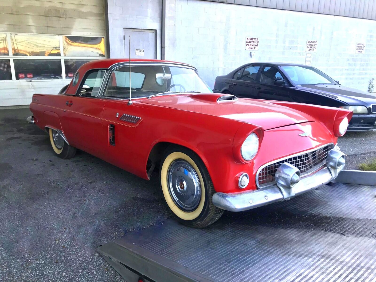 Ford-Thunderbird-1956-Both-Tops
