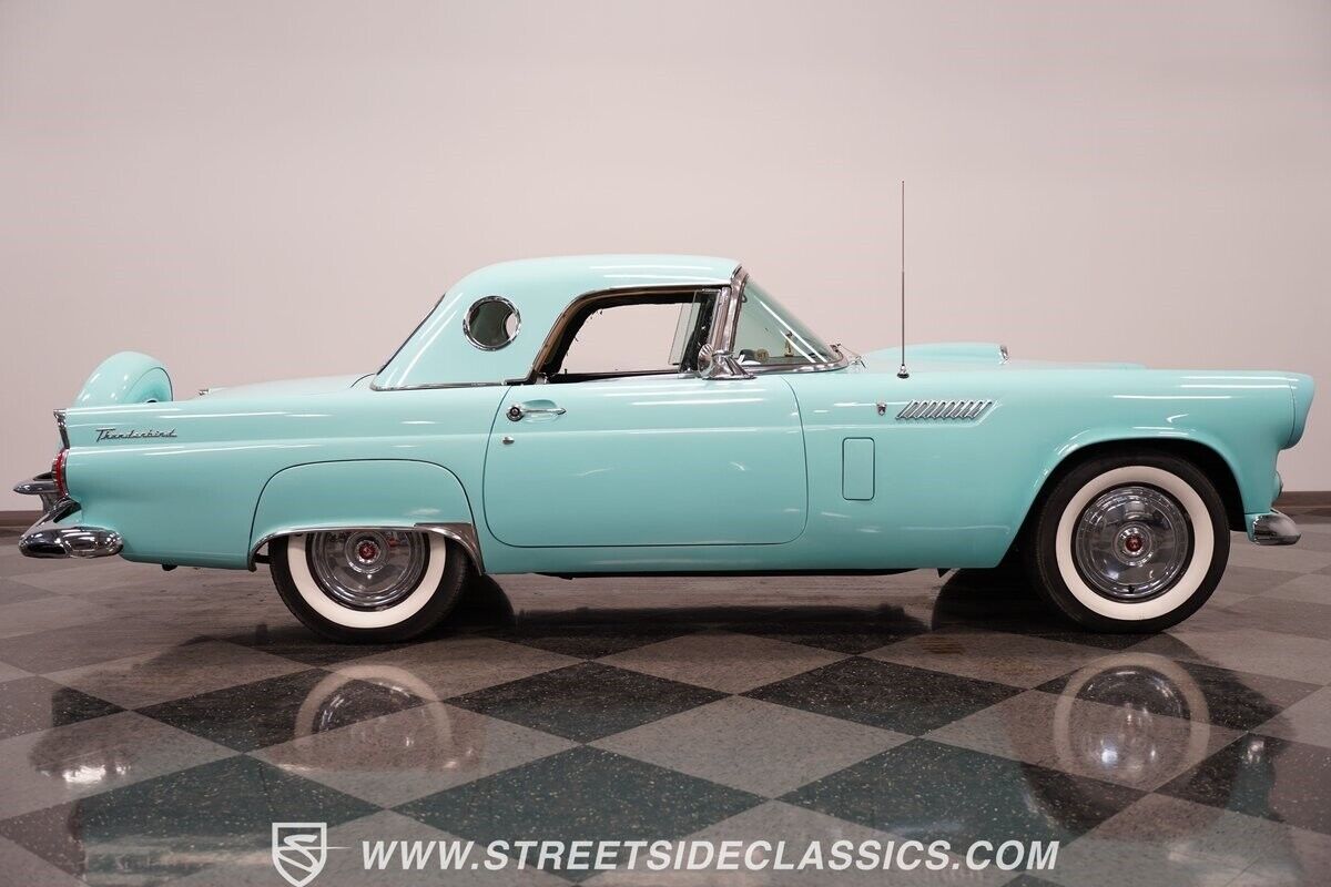 Ford-Thunderbird-1956-Convertible-16