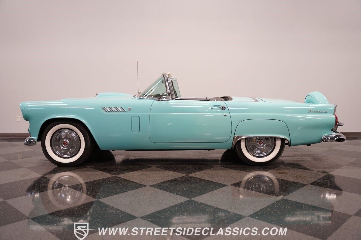 Ford-Thunderbird-1956-Convertible-2