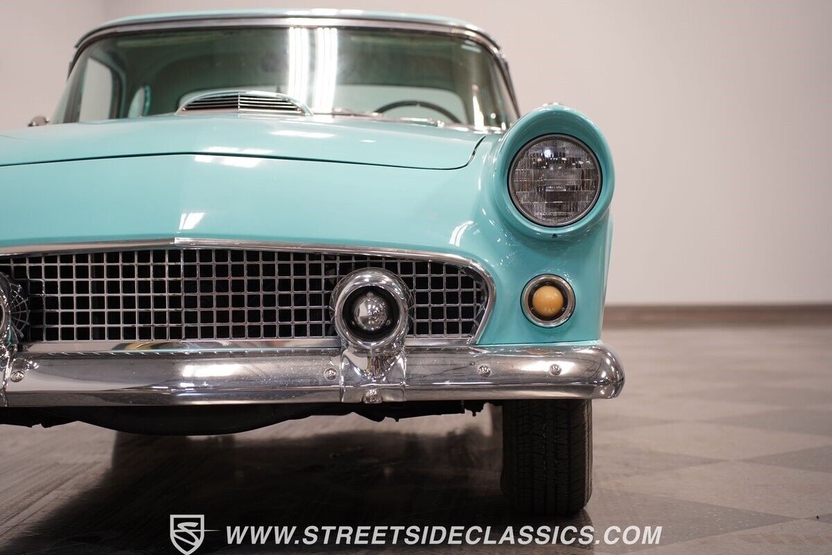 Ford-Thunderbird-1956-Convertible-22