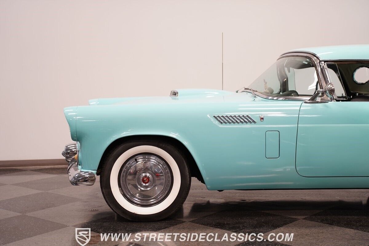 Ford-Thunderbird-1956-Convertible-25