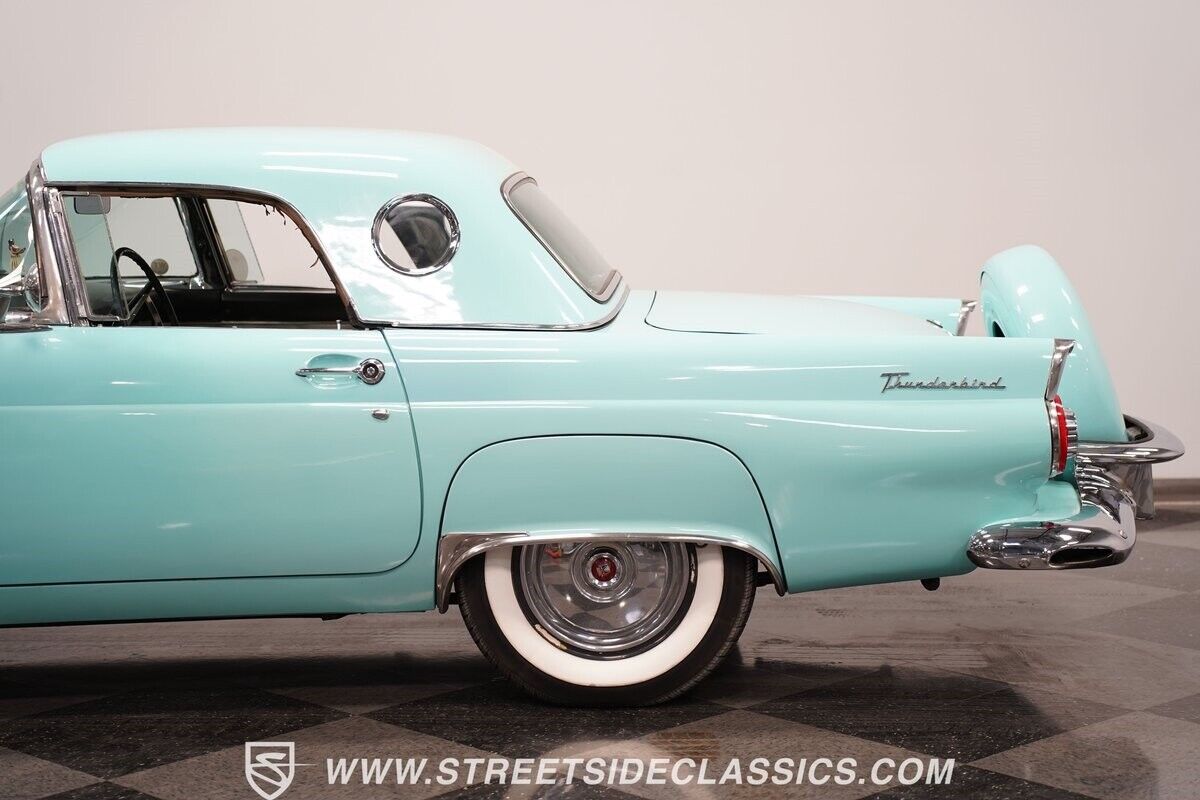 Ford-Thunderbird-1956-Convertible-26