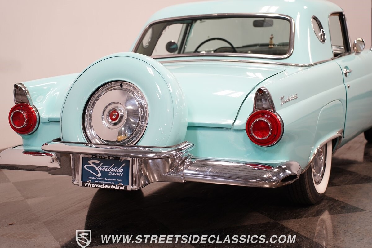 Ford-Thunderbird-1956-Convertible-28