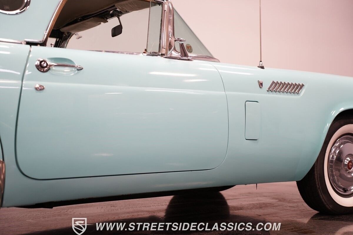 Ford-Thunderbird-1956-Convertible-30