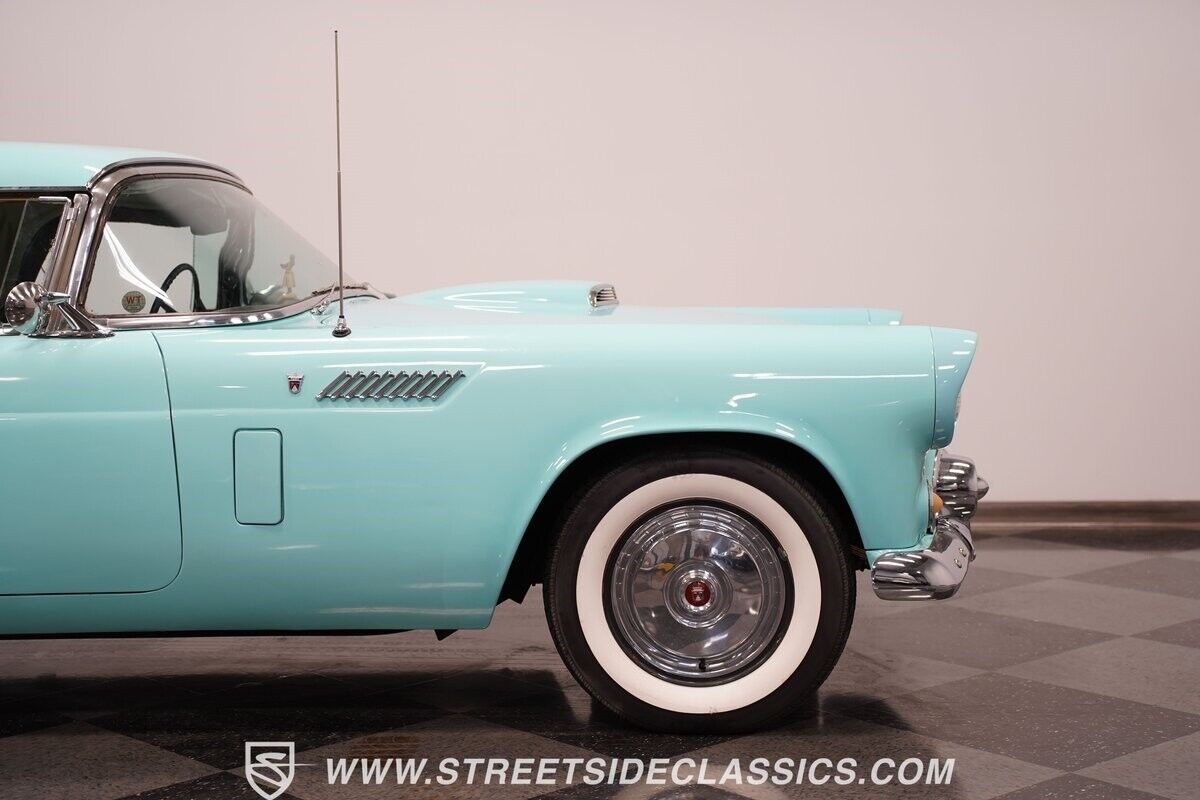 Ford-Thunderbird-1956-Convertible-32