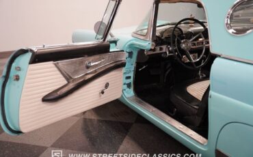 Ford-Thunderbird-1956-Convertible-37