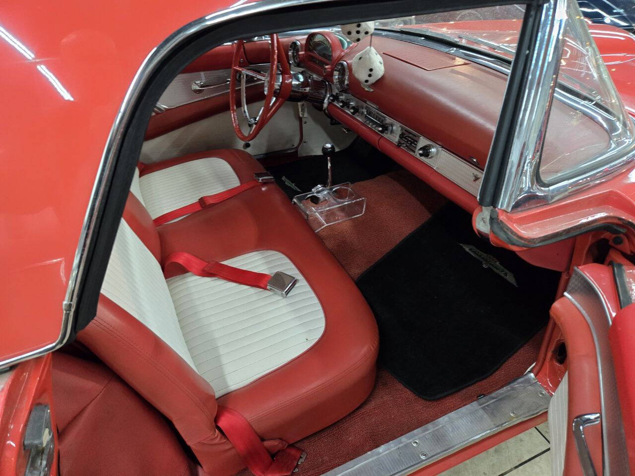 Ford-Thunderbird-1956-Convertible-6