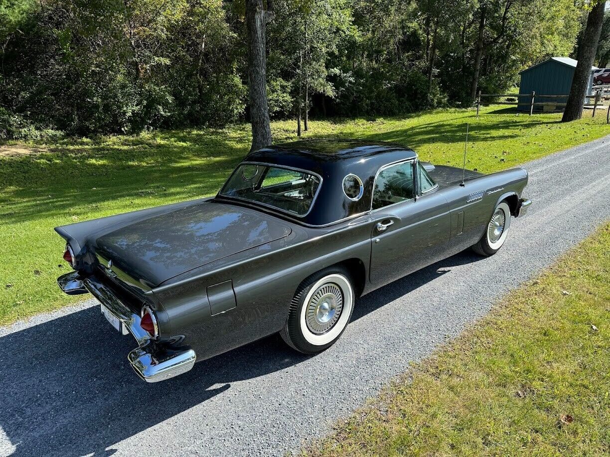 Ford-Thunderbird-1957-Convertible-11
