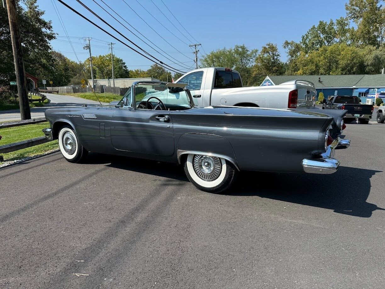 Ford-Thunderbird-1957-Convertible-18