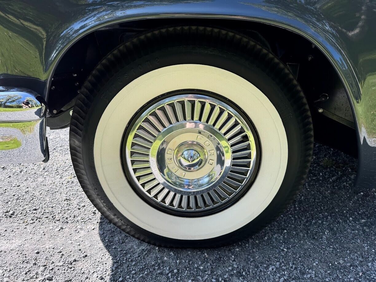 Ford-Thunderbird-1957-Convertible-19