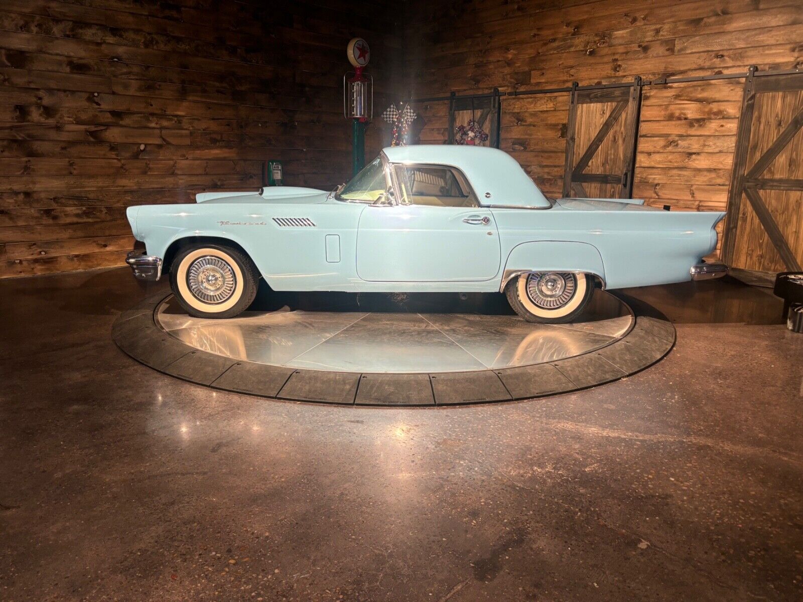 Ford-Thunderbird-1957-Convertible-2