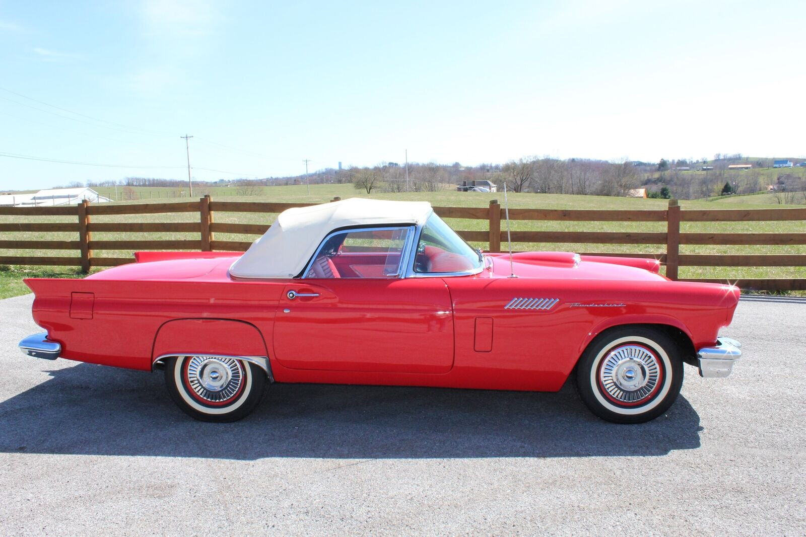 Ford-Thunderbird-1957-Convertible-2