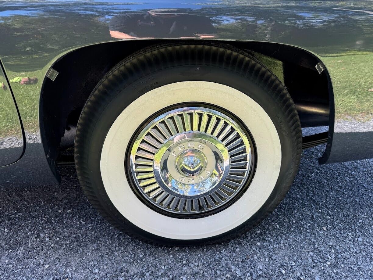 Ford-Thunderbird-1957-Convertible-20
