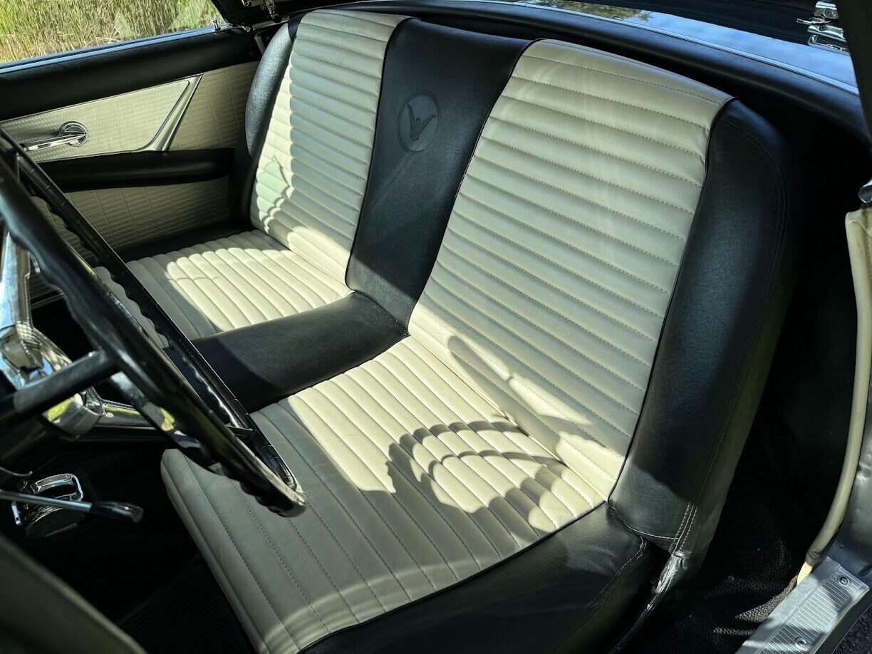 Ford-Thunderbird-1957-Convertible-26