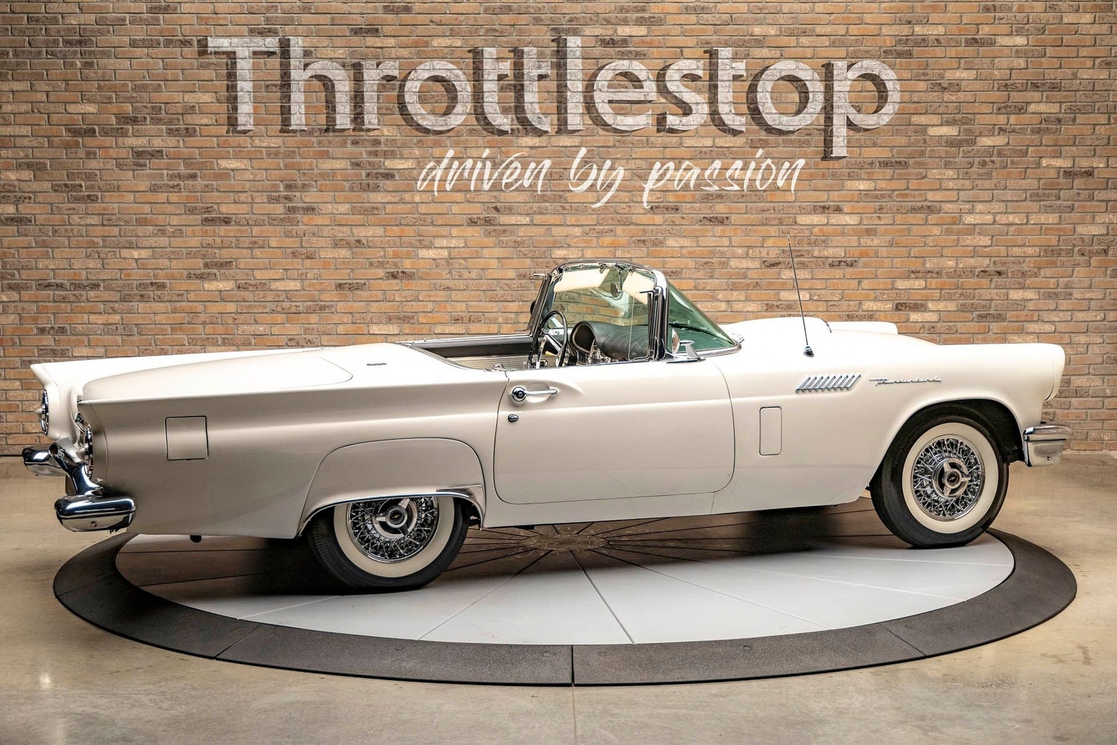 Ford-Thunderbird-1957-Convertible-6