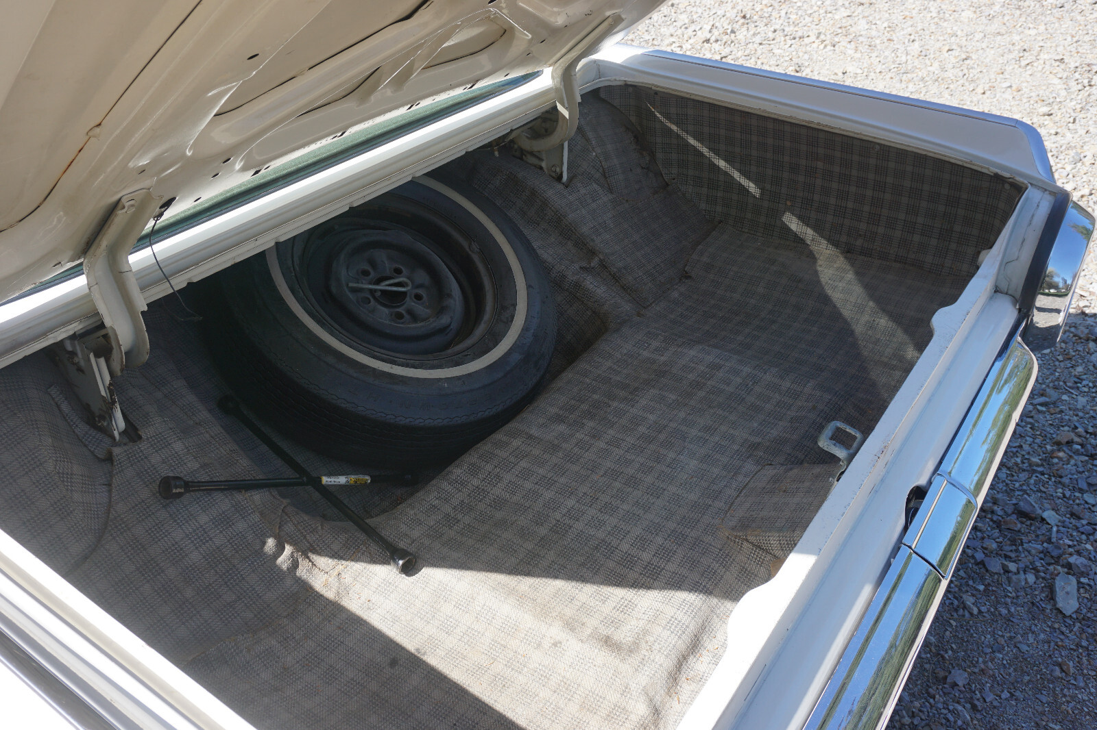 Ford-Thunderbird-1961-Coupe-15