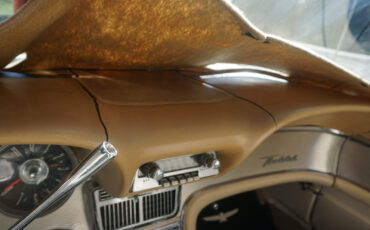 Ford-Thunderbird-1961-Coupe-22
