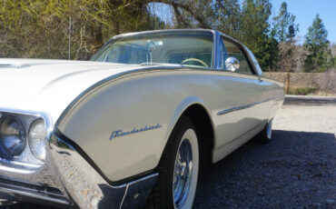 Ford-Thunderbird-1961-Coupe-7