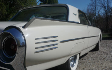 Ford-Thunderbird-1961-Coupe-8