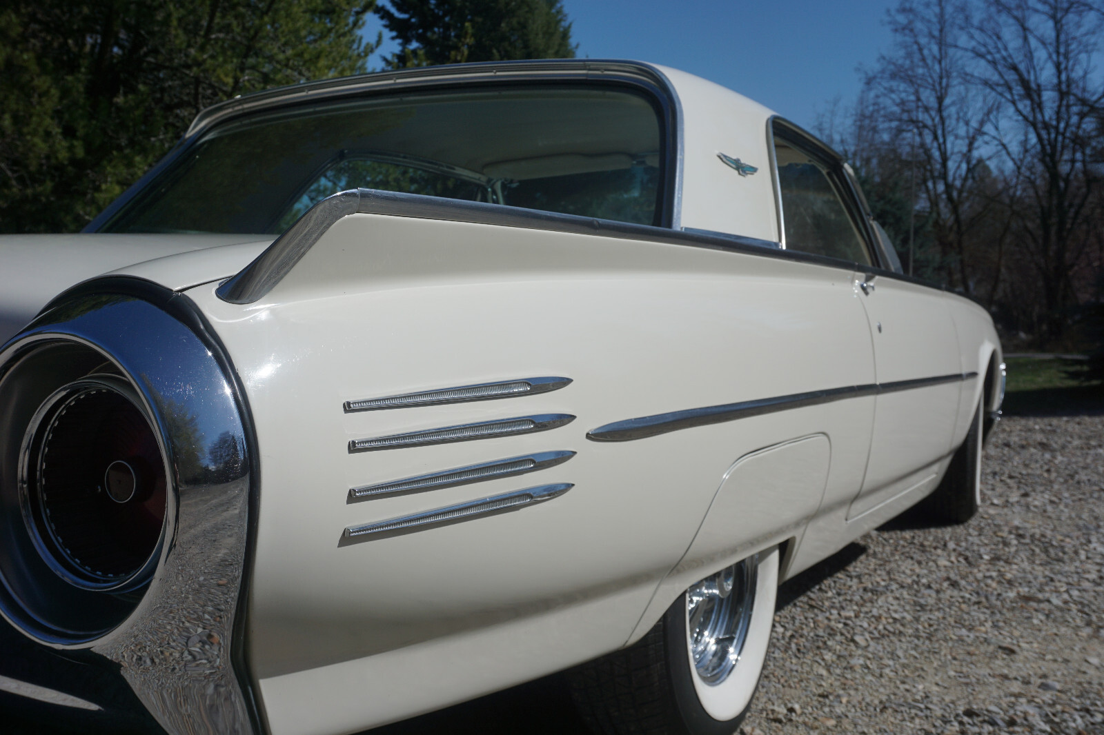 Ford-Thunderbird-1961-Coupe-8