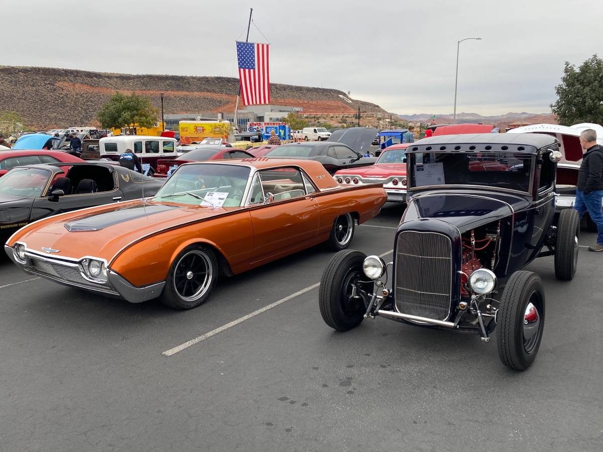 Ford-Thunderbird-1961-orange-1