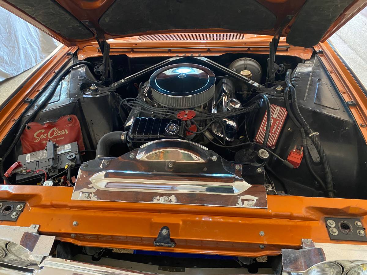 Ford-Thunderbird-1961-orange-16