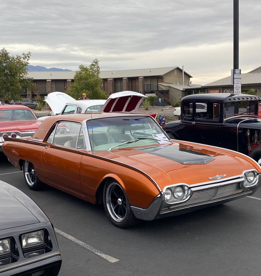 Ford-Thunderbird-1961-orange-2