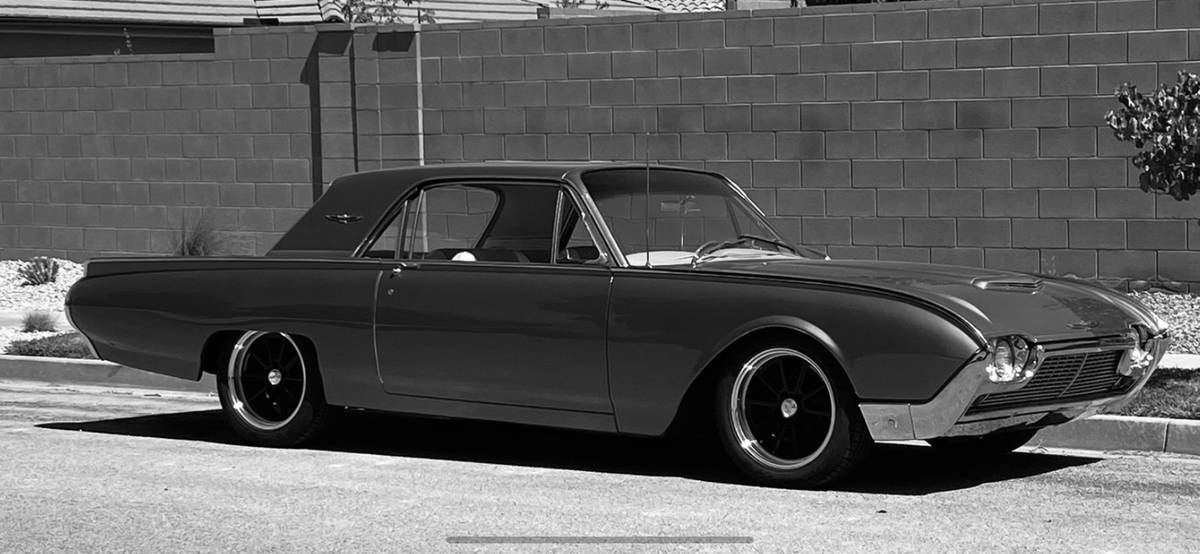 Ford-Thunderbird-1961-orange-6