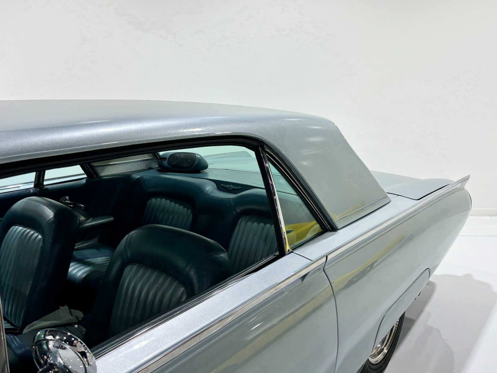 Ford-Thunderbird-1962-2