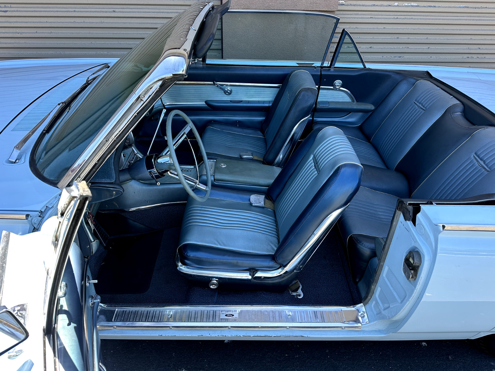 Ford-Thunderbird-1963-Convertible-12