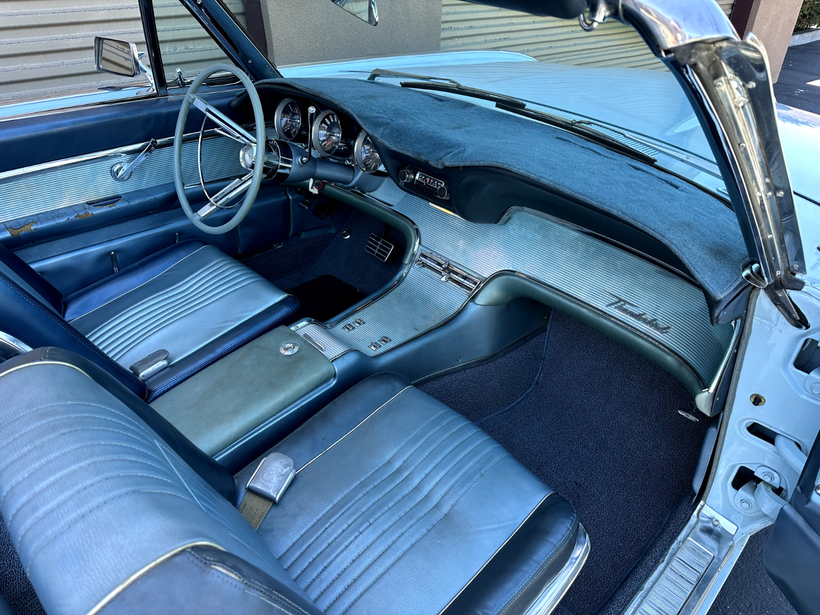 Ford-Thunderbird-1963-Convertible-14