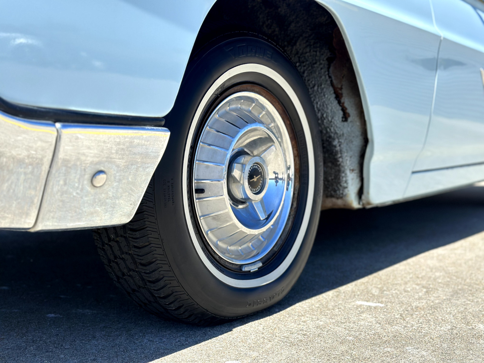 Ford-Thunderbird-1963-Convertible-2