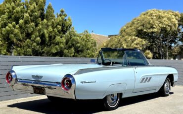 Ford-Thunderbird-1963-Convertible-7